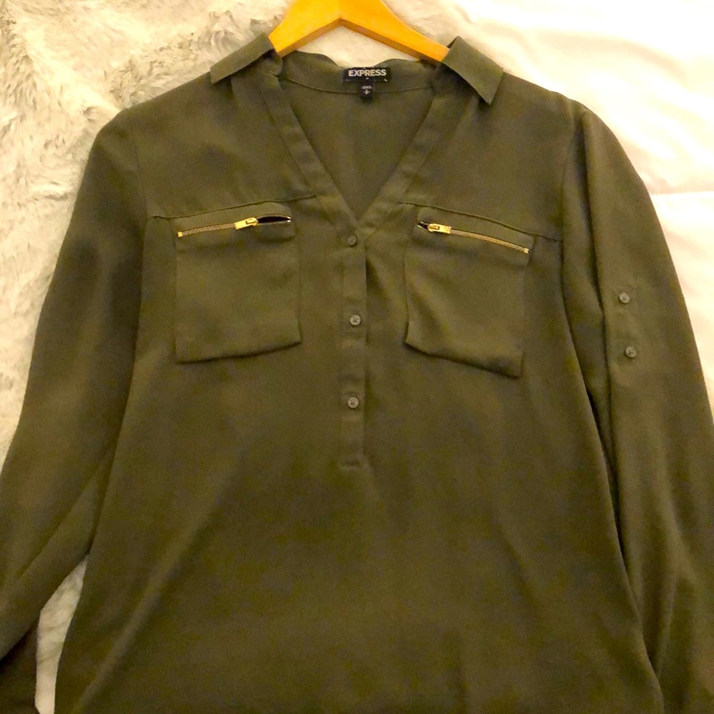Olive green old hardware blouse sz small